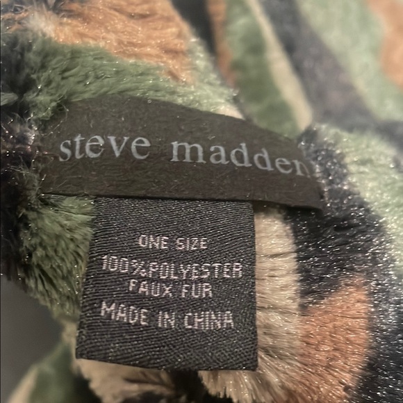 Camouflage Faux Fur Women's tube top Steve Madden one size like new - Picture 3 of 3